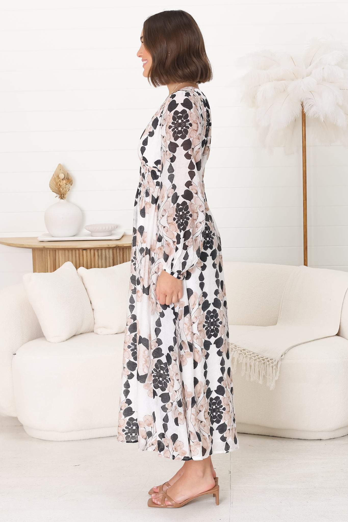 Helia midi dress - A-line dress with V-neckline and pleated waist