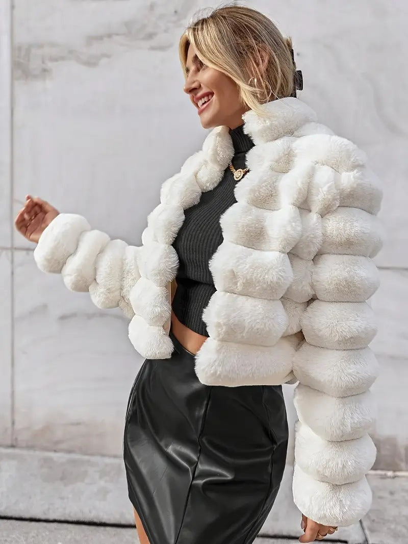 Women's Faux Fur Bubble Jacket - Cropped Fit - Valérie