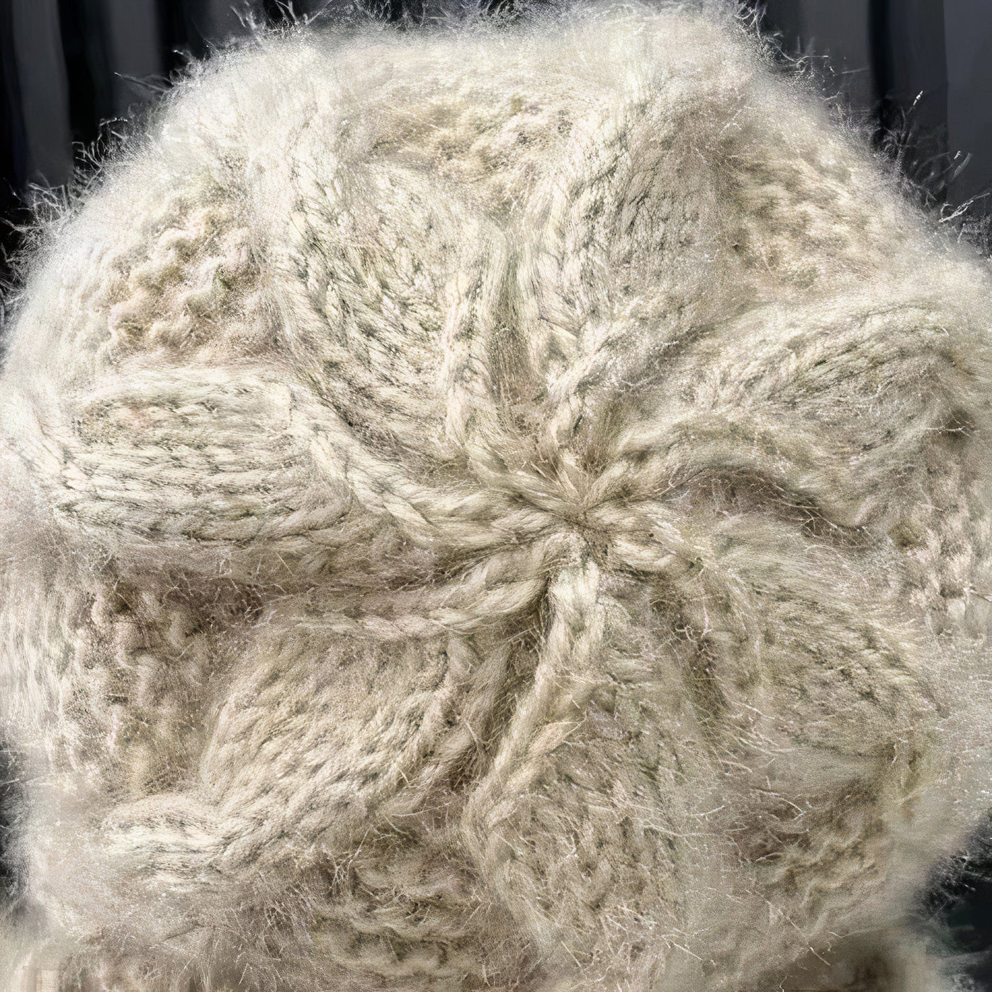 2-in-1 woollen hat + scarf