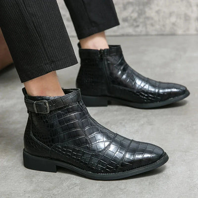 Elegant leather Chelsea boots for men