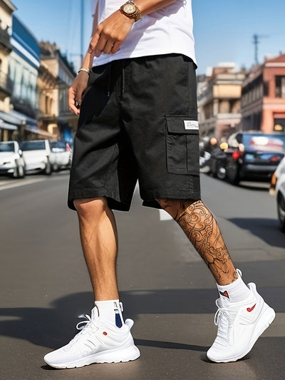 Casual men's cargo shorts with multiple pockets