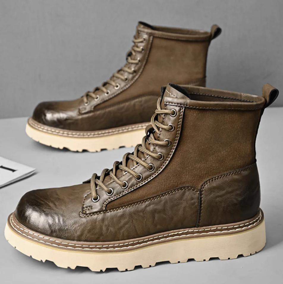 High-quality and stylish men's leather boots