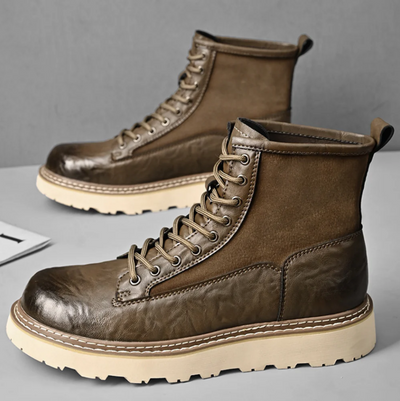 High-quality and stylish men's leather boots