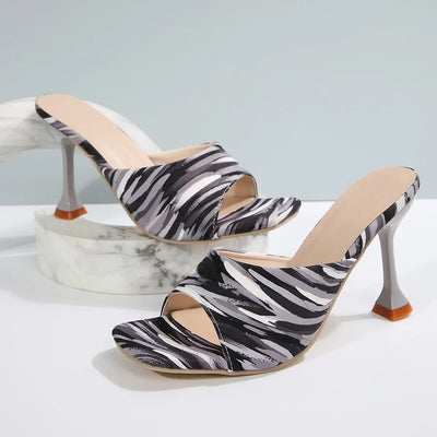 Abstract Brushstroke Heel - Moenia