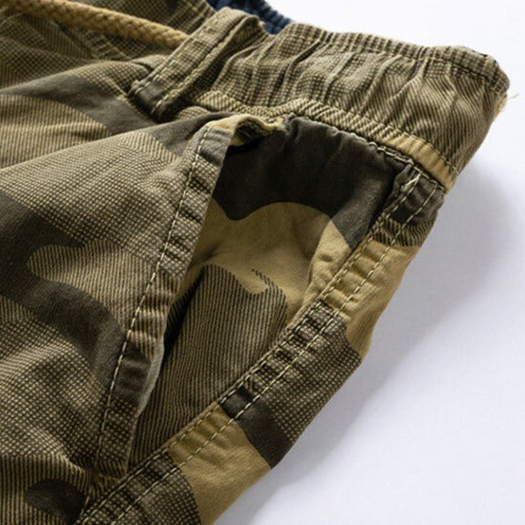 Men's Camo Cotton Cargo Shorts - Alessio
