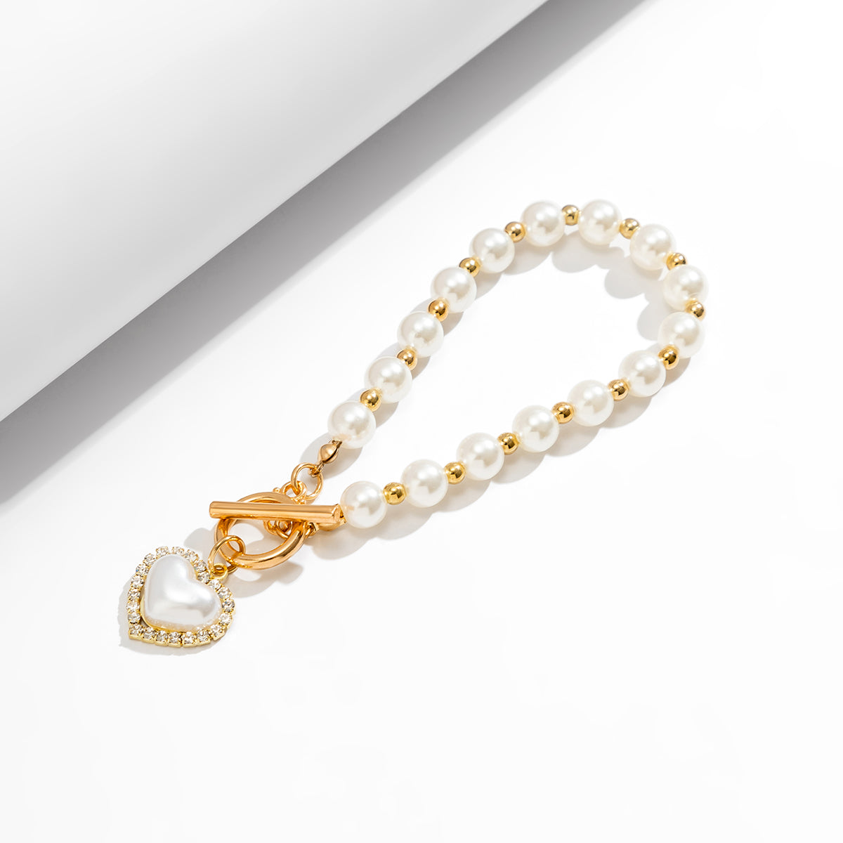 Olivia freshwater pearl bracelet