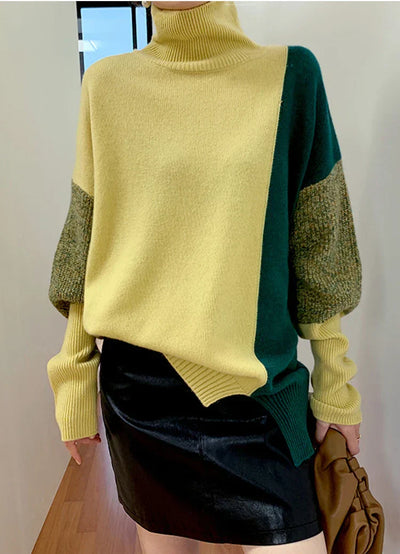 Lottie - Loose jumper with high collar in contrasting colour for women