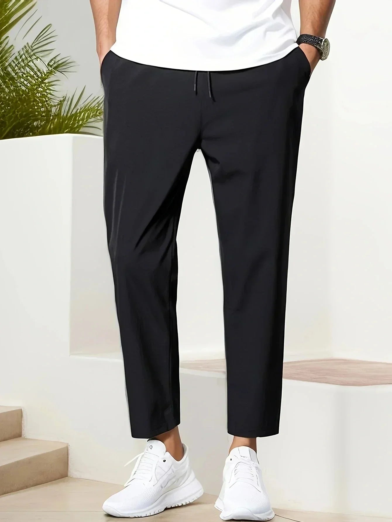 Modern, casual trousers for men