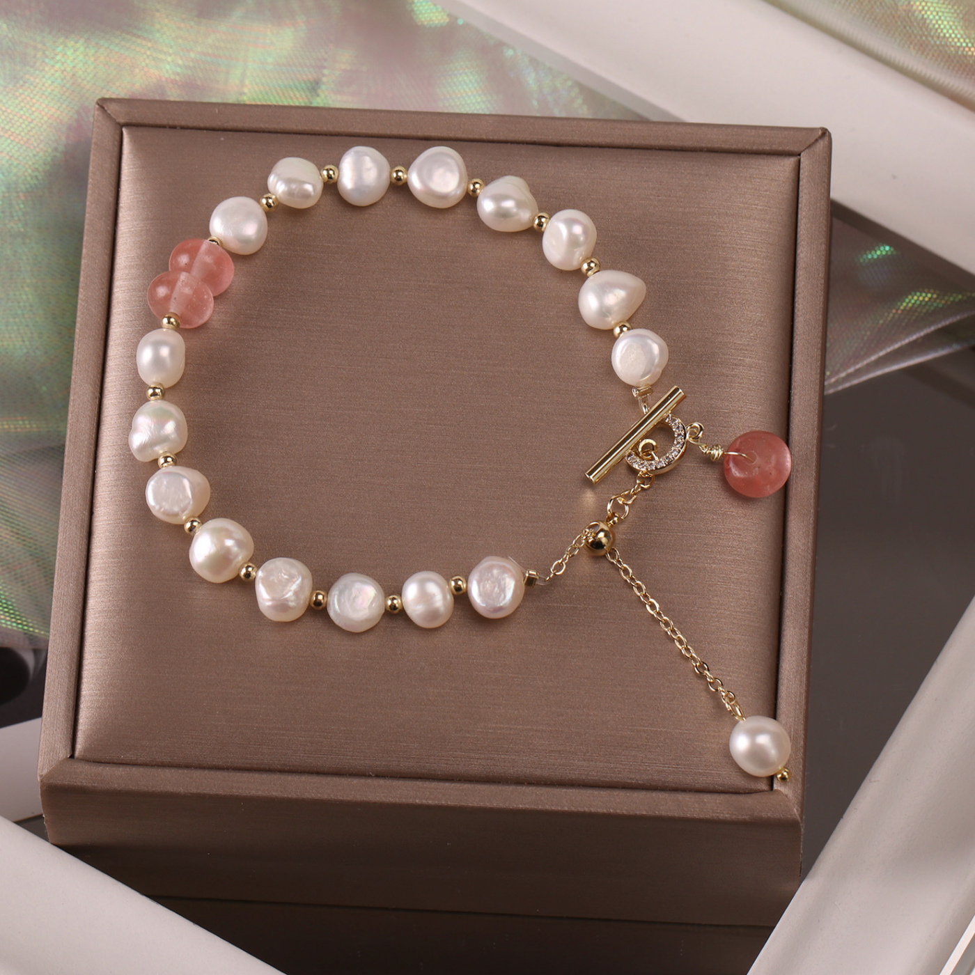 Graceful freshwater pearl bracelet