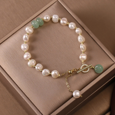 Graceful freshwater pearl bracelet