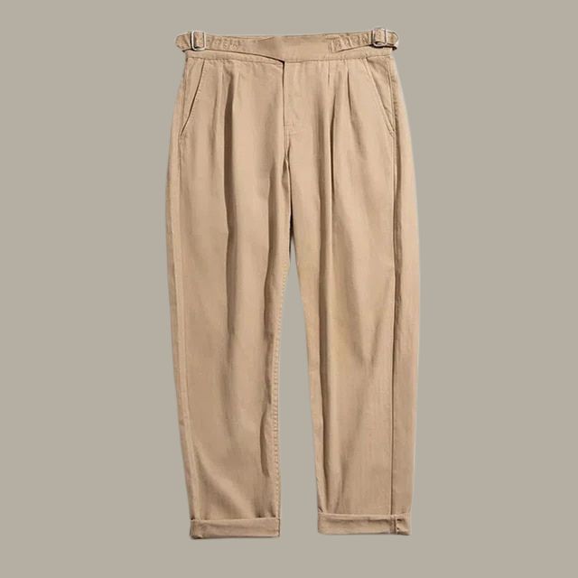 Men's trousers with pleated front