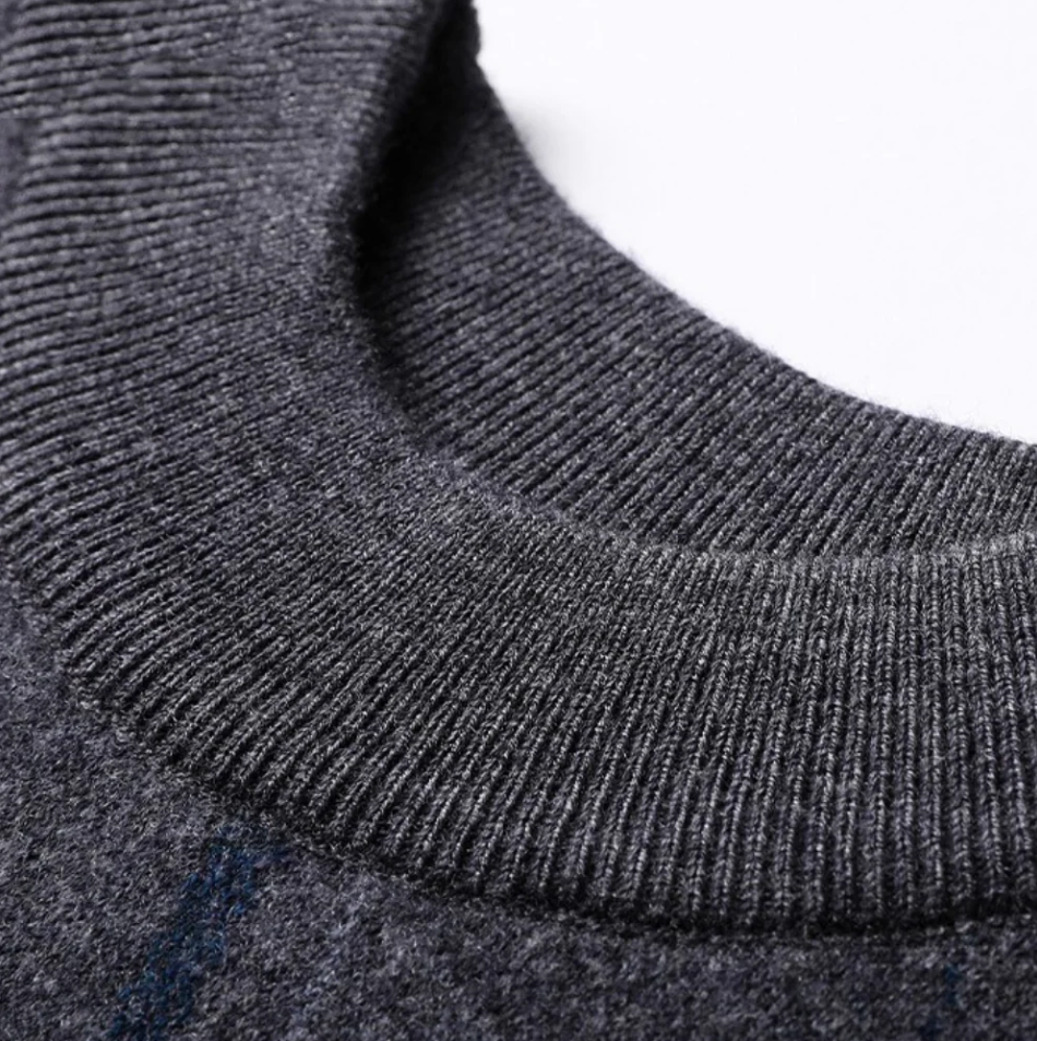 High-quality, stylish crew neck jumper for men