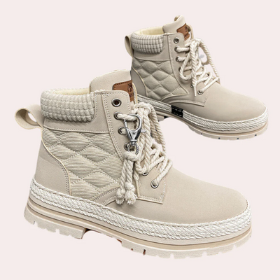 Warm and cosy women's ankle boots