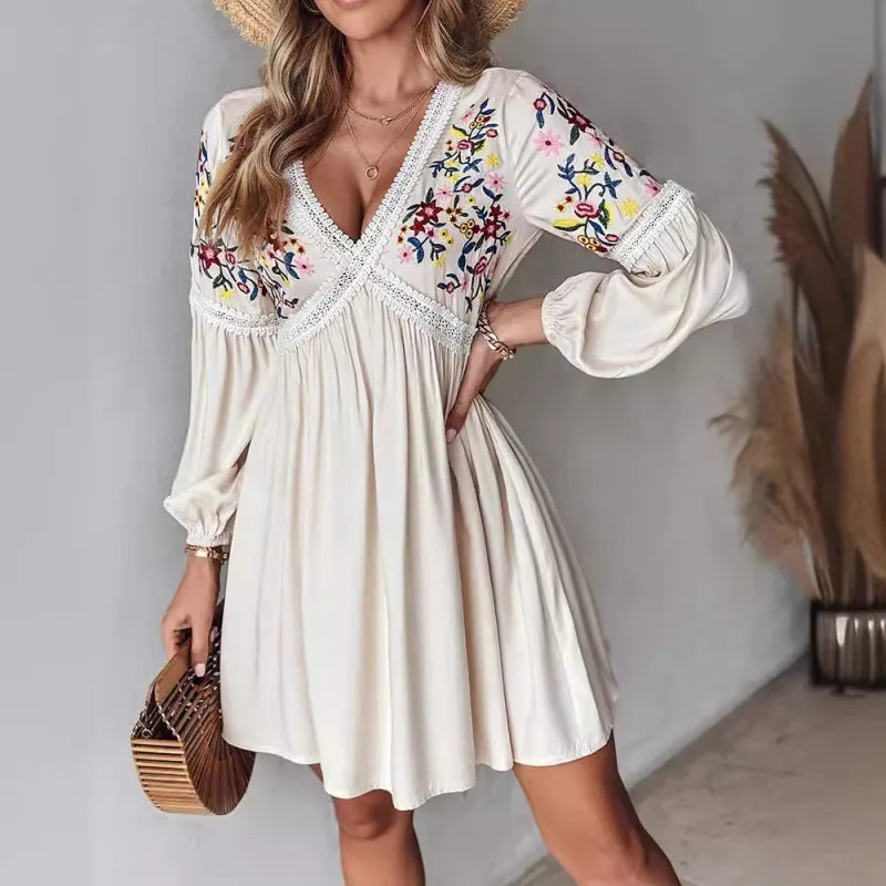 Scarlett - Bohemian short dress with flowers