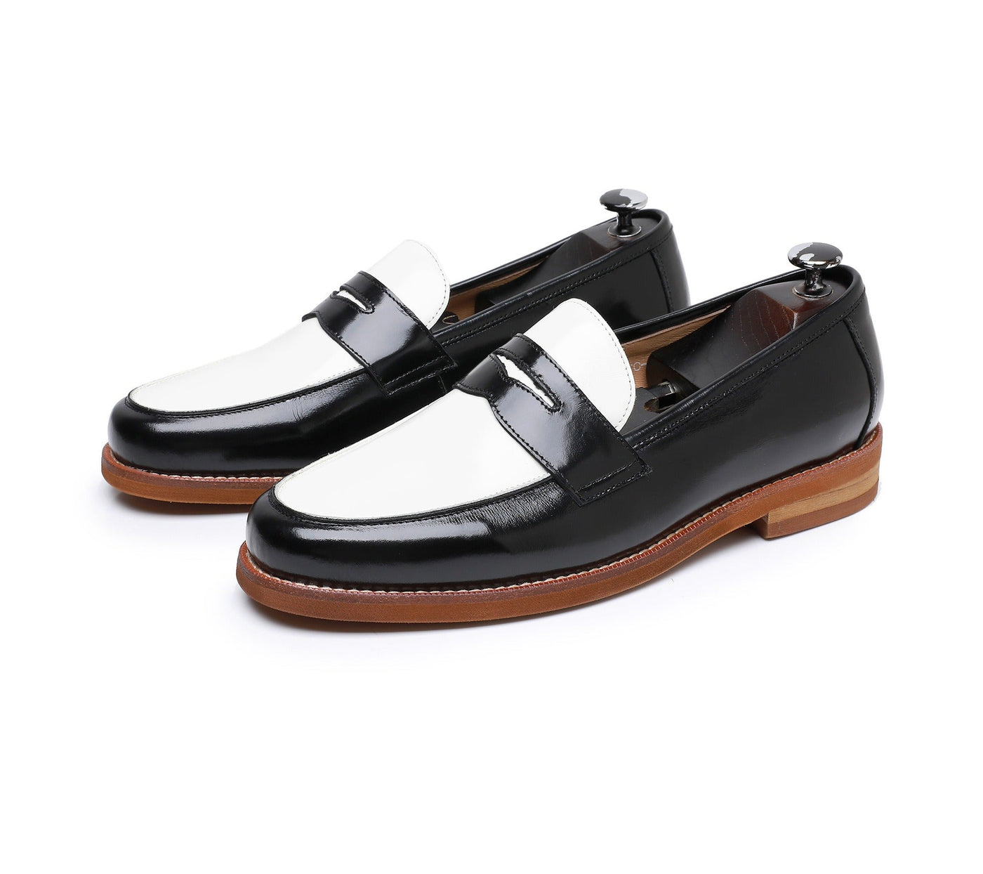 Men's brown classic style genuine leather loafers - Whitmore
