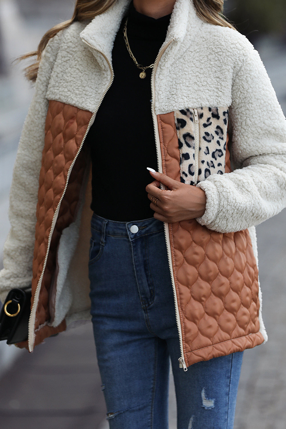 Élise - Sherpa jacket with zip and stand-up collar with leopard patches