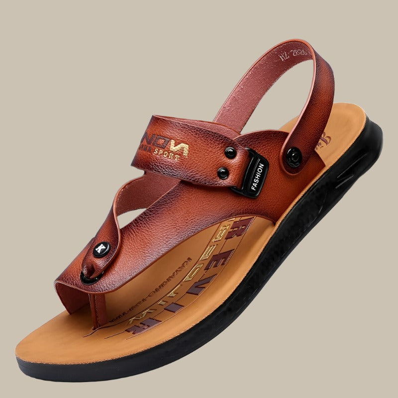 Comfortable men's sandals with buckle