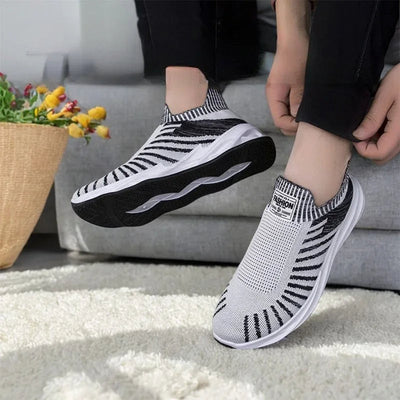 Men's breathable mesh trainers black and white - Nova