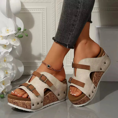 Women's platform sandals with soft TPR sole - Aitana