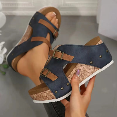 Women's platform sandals with soft TPR sole - Aitana