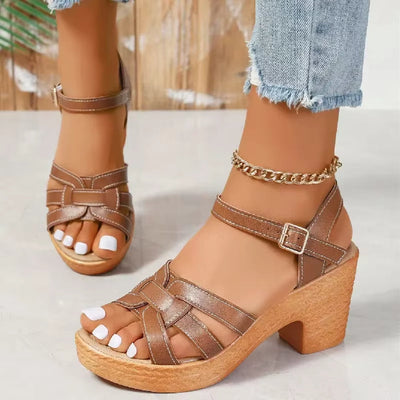 Women's chunky heeled sandals with adjustable strap - Camila