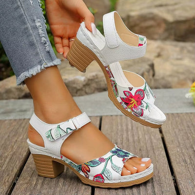 Women's floral print sandals with chunky heel - Aurelina