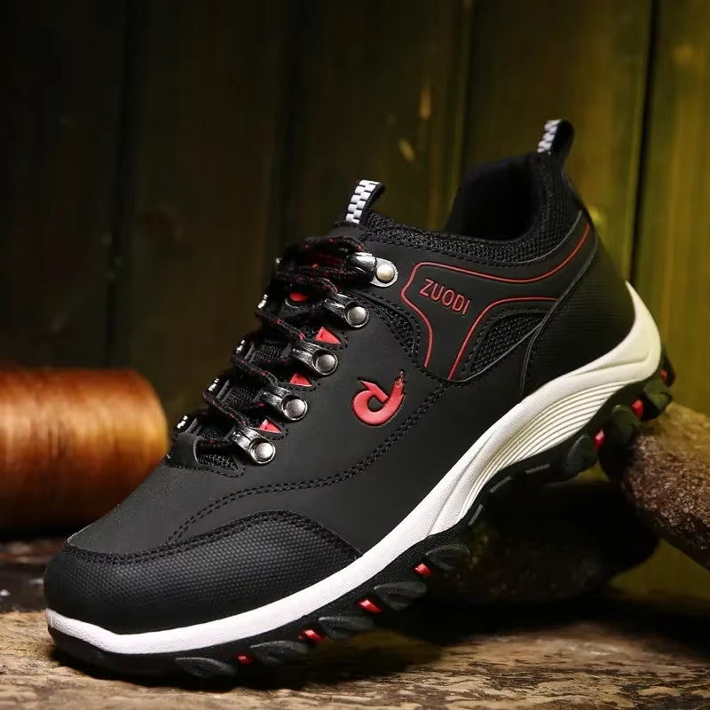 Men's hiking shoes in non-slip trekking style material - Damian