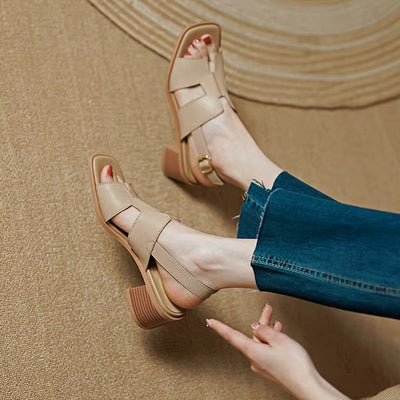 Women's synthetic leather sandals with openwork design and medium heel - Lucía