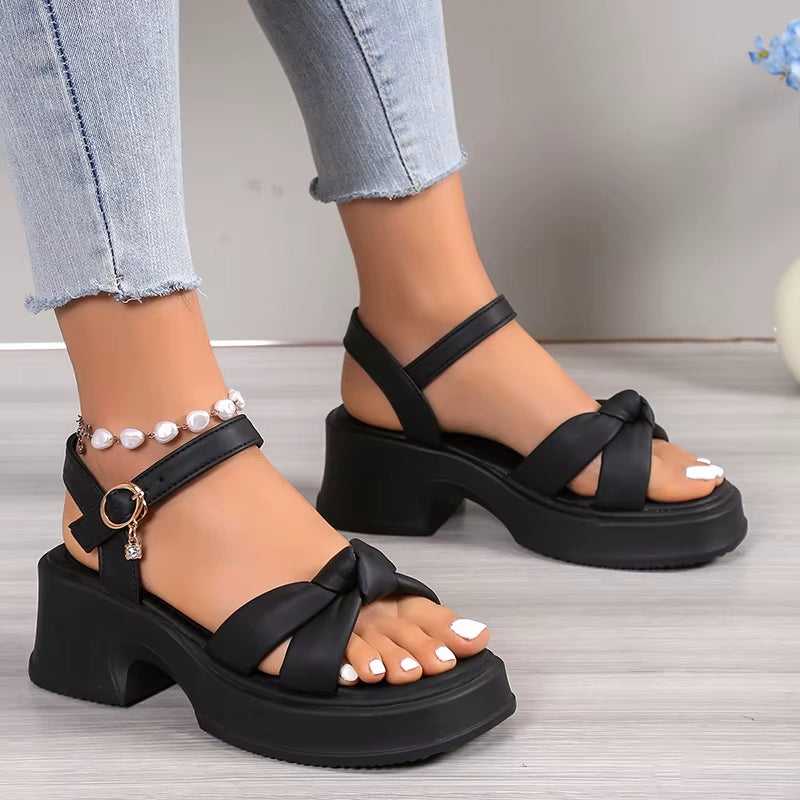 Women's sandals with crossed platform and wide heel - Romina
