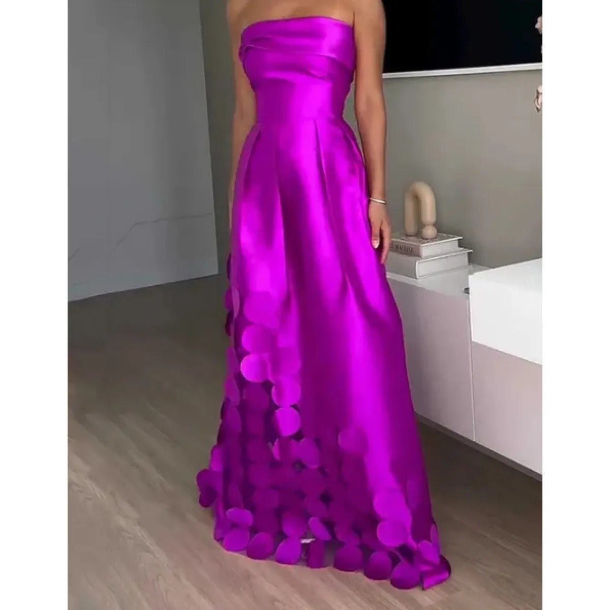 Strapless satin strapless long dress with openwork details - Valentina