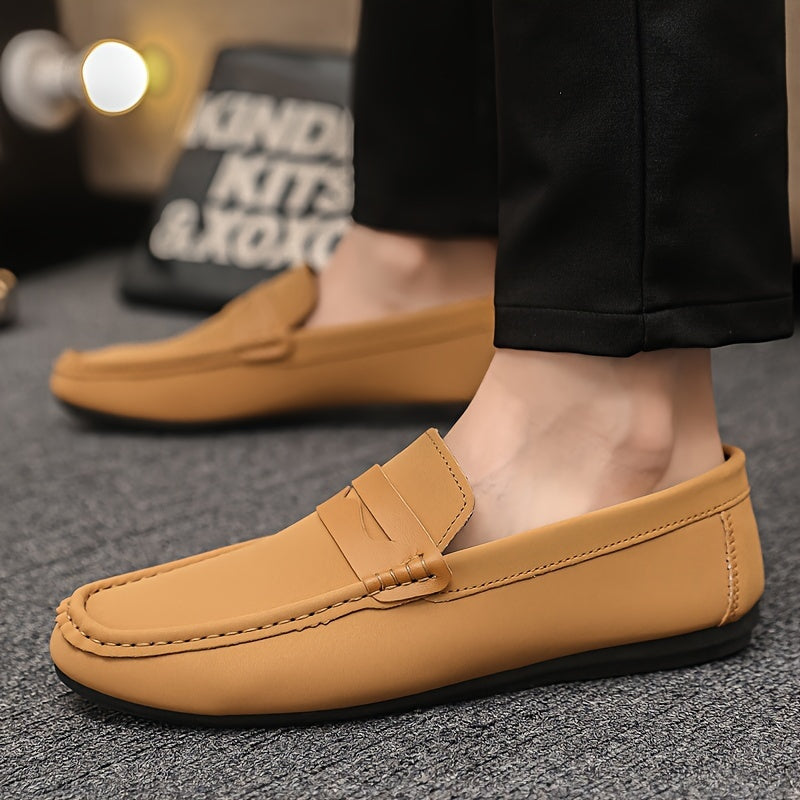 Elegant men's loafers in various colours