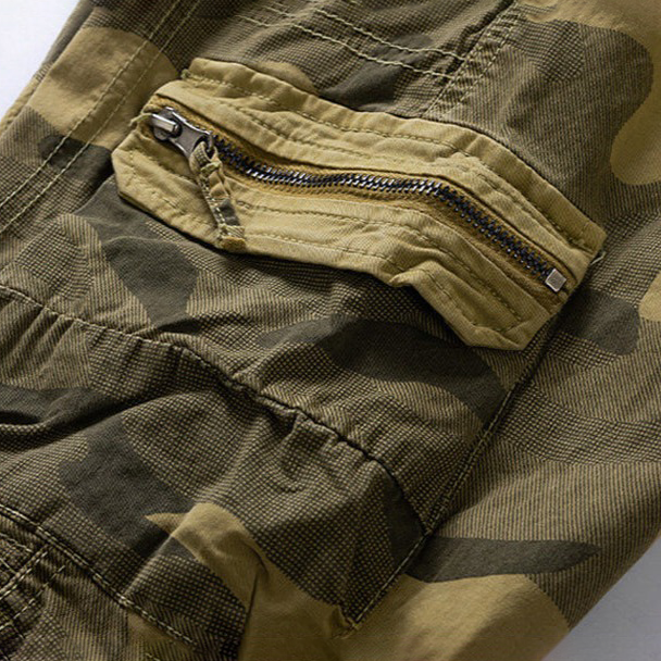 Men's Camo Cotton Cargo Shorts - Alessio