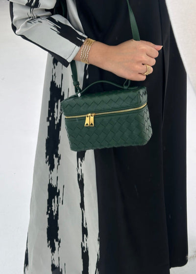 Women's black braided bag with rigid structure with golden zippers - Valeska