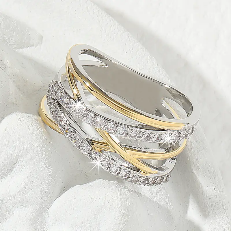 Gold and silver stackable ring with sparkling zirconium