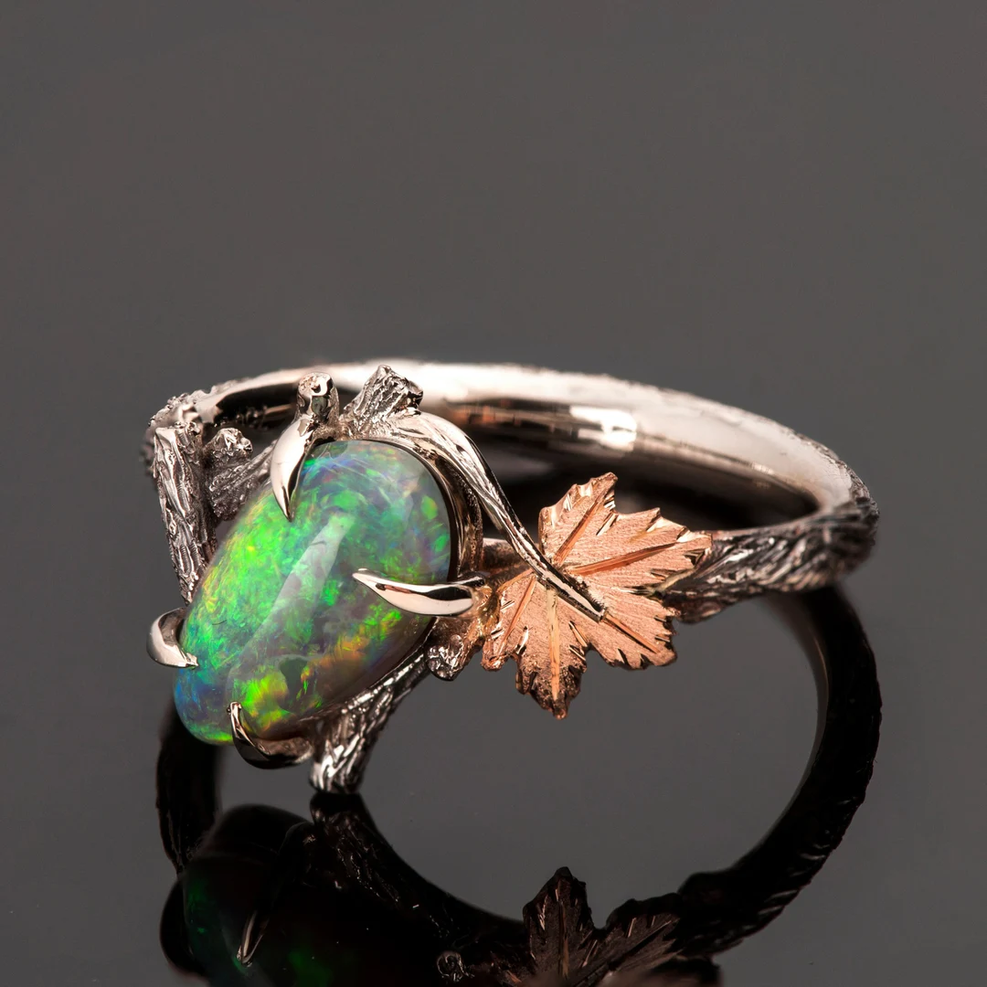 Green Stone Branch Ring - Bela