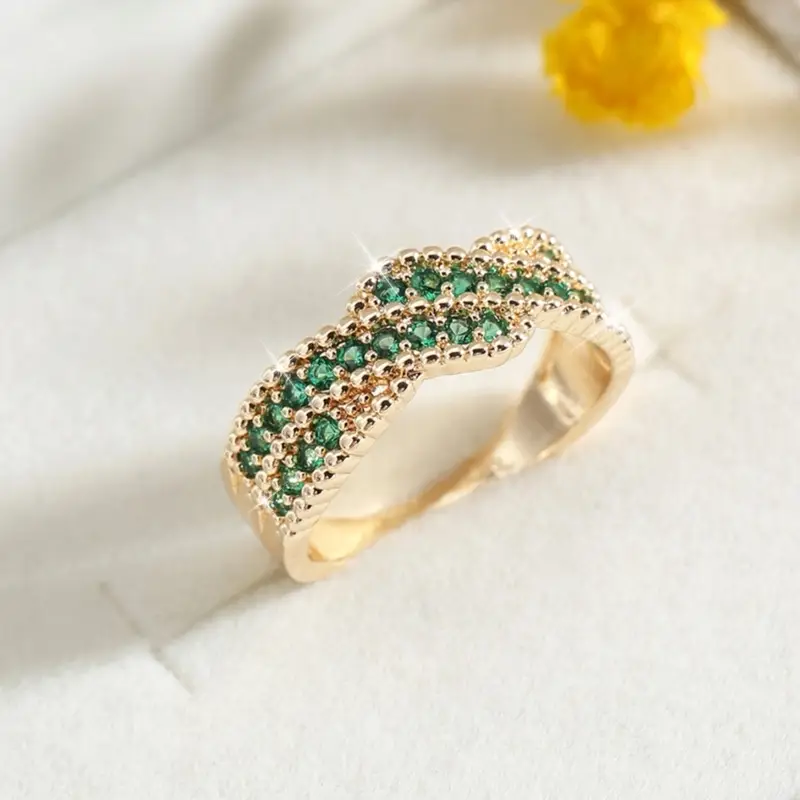 Green Inlaid Crystals Wavy Ring - Anais