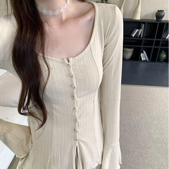 Women's long sleeve ribbed t-shirt with decorative buttons - Delorean