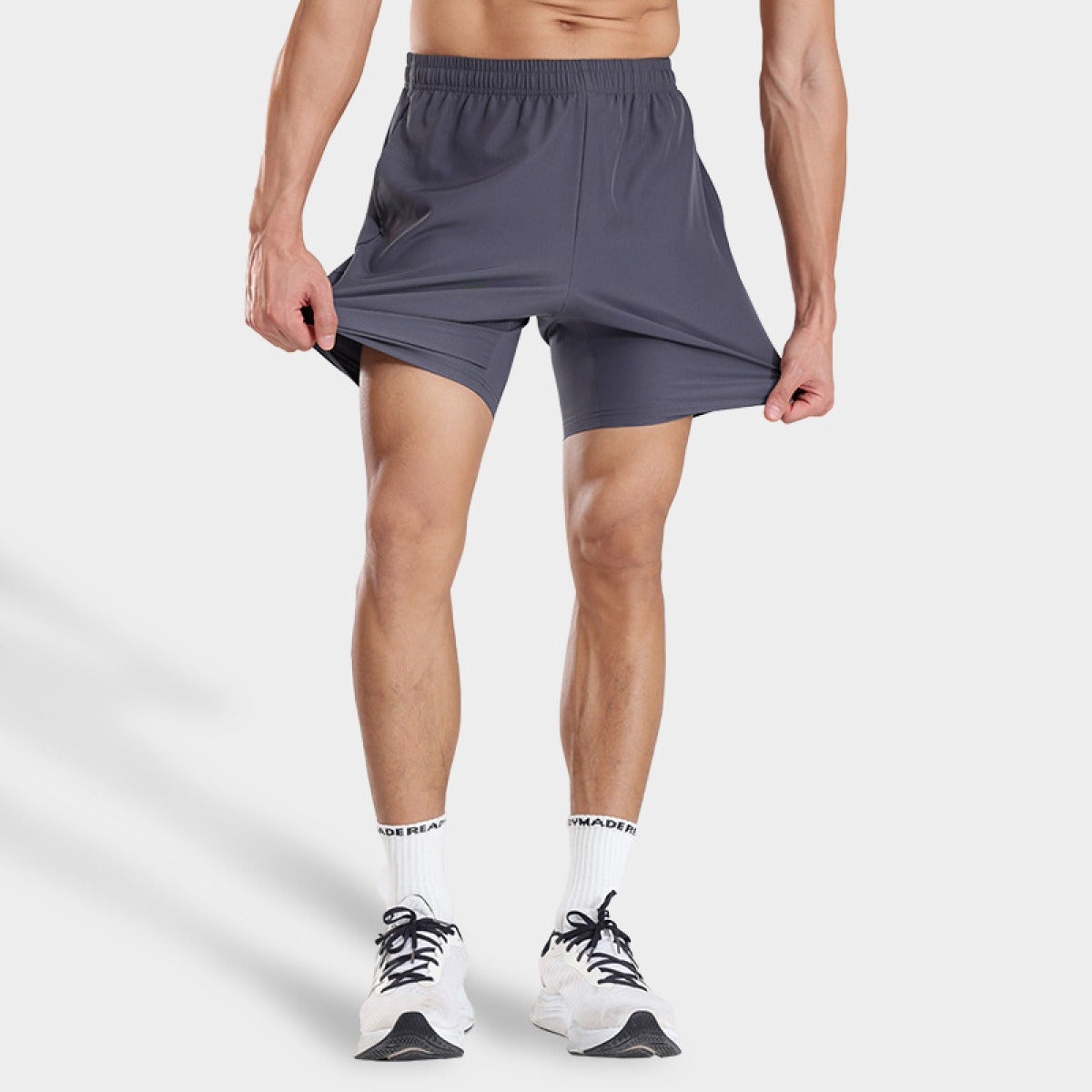 Men's sports shorts in breathable technical fabric straight cut - Dennis