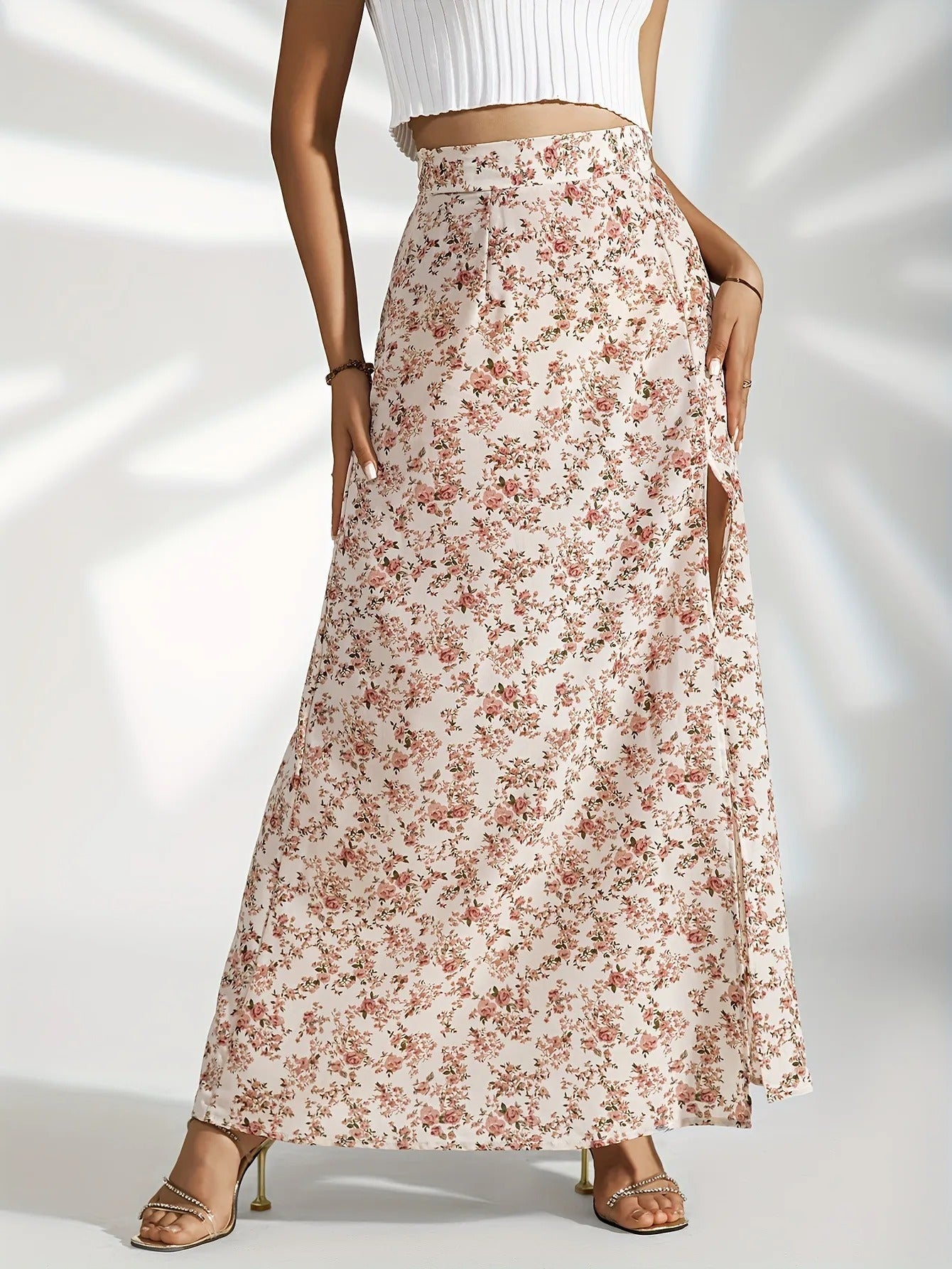 Women's long floral skirt with side slit - Light blue