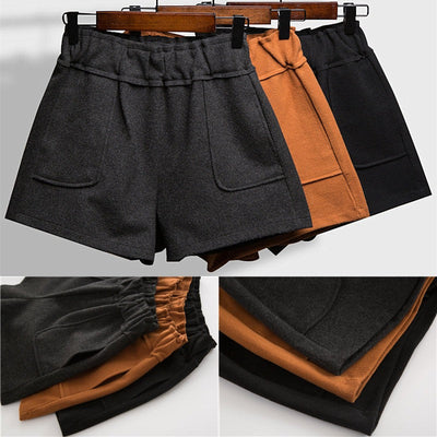 High rise shorts with wide pockets - Noelle