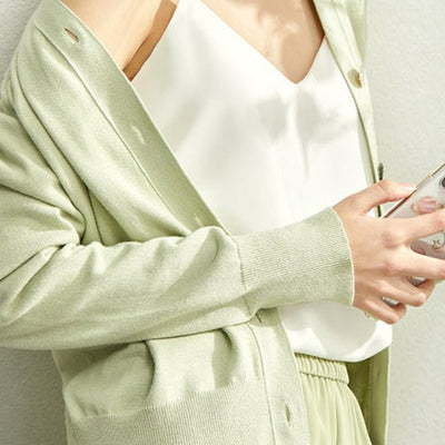 Women's fine knit cardigan V-neck minimalist style - Annelise