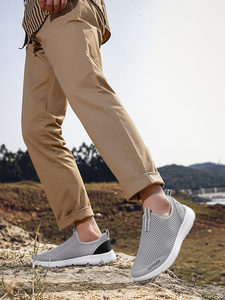 Breathable men's sneakers with sporty sole - Iker