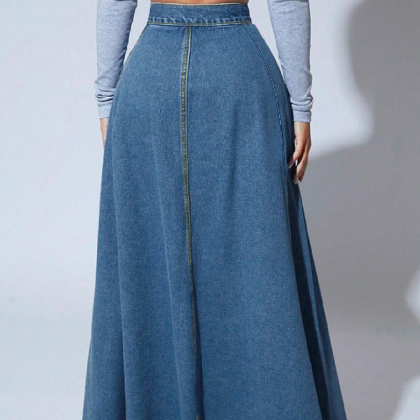 Women's long skirt with high waist and buttons - Martha