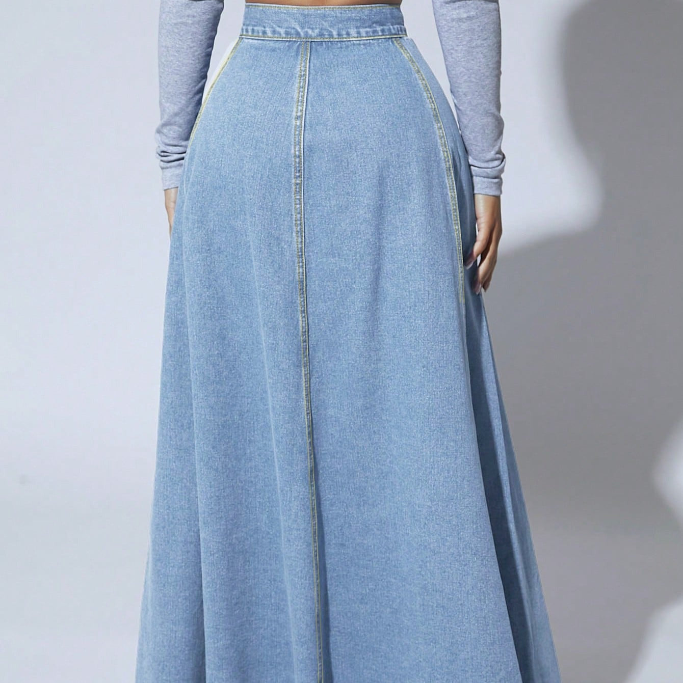 Women's long skirt with high waist and buttons - Martha