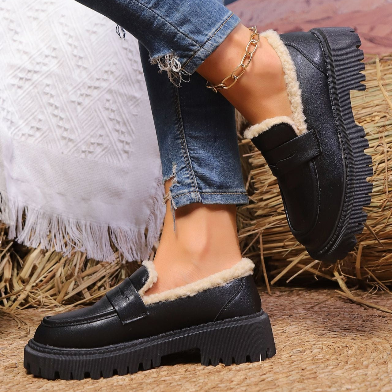 Moccasins with platform and warm lining - Selia
