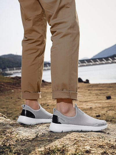 Breathable men's sneakers with sporty sole - Iker