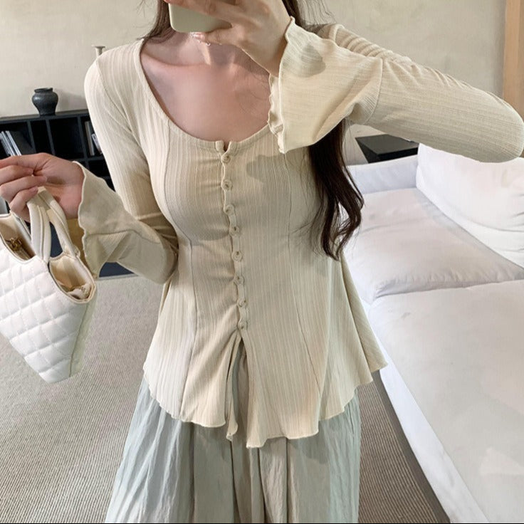 Women's long sleeve ribbed t-shirt with decorative buttons - Delorean