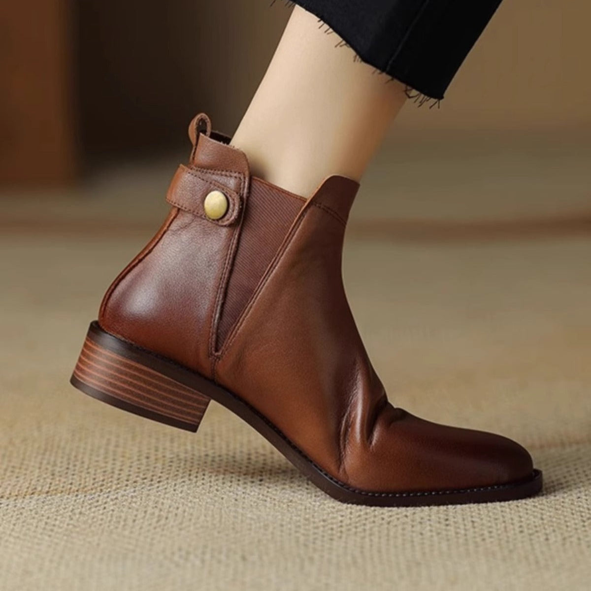 Women's flat leather elastic ankle boots chelsea style - Keira