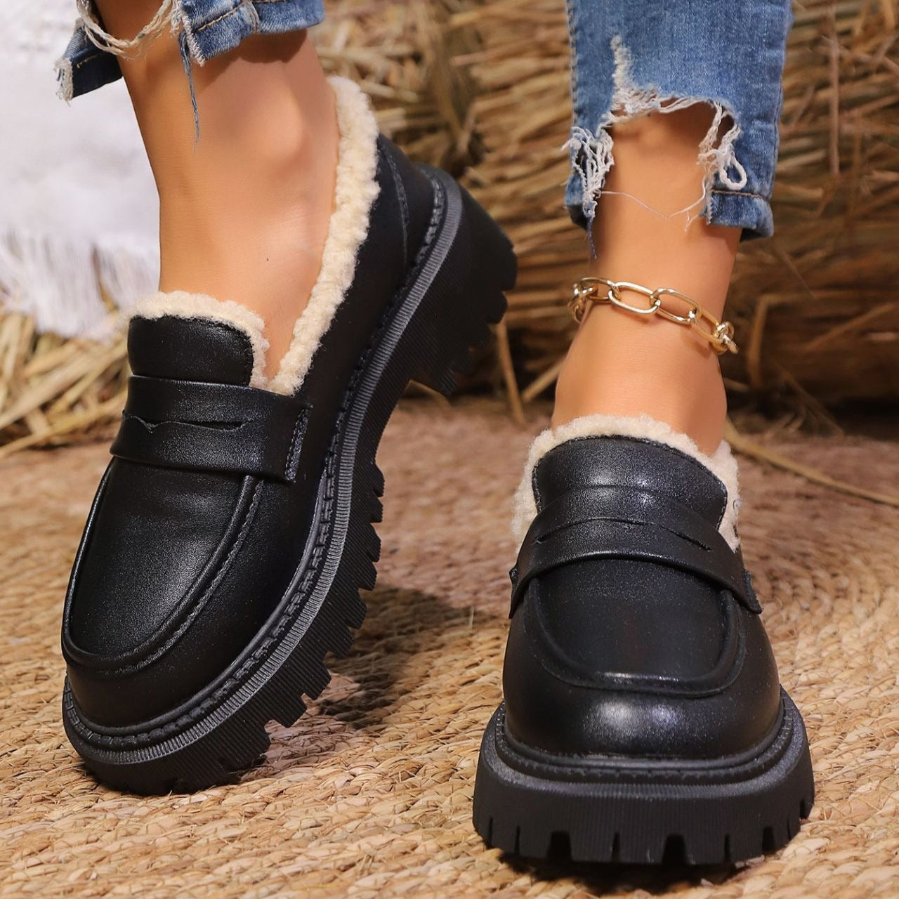 Moccasins with platform and warm lining - Selia