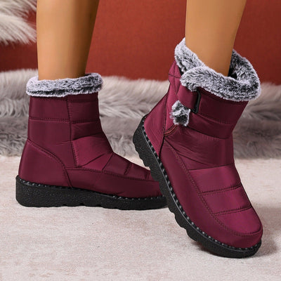 Women's winter boots with thermal lining and anti-skid sole - Wool